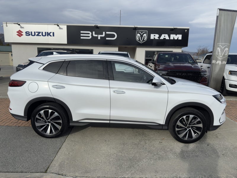 2025 BYD Sealion 6 Premium AWD PHEV image 3