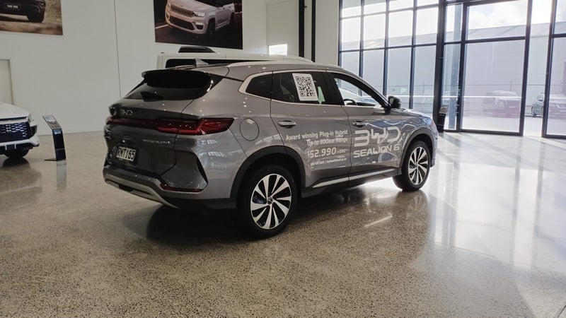 2025 BYD Sealion 6 Premium Phev/Awd/Hd image 3