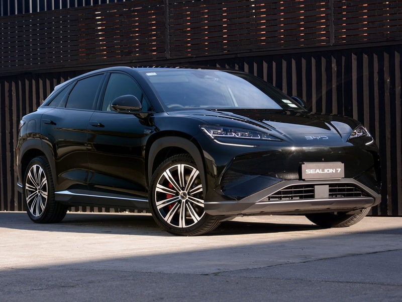 2025 BYD Sealion 7 Performance image 1