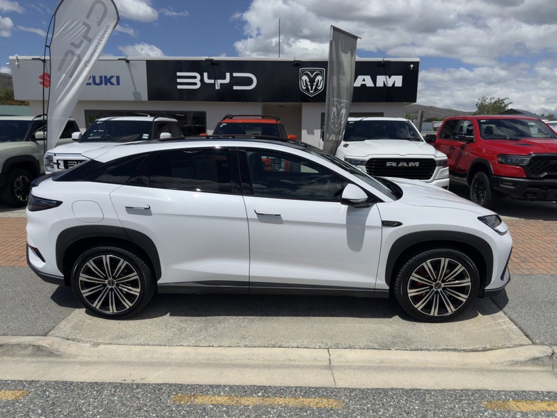 2025 BYD Sealion 7 Performance AWD image 3