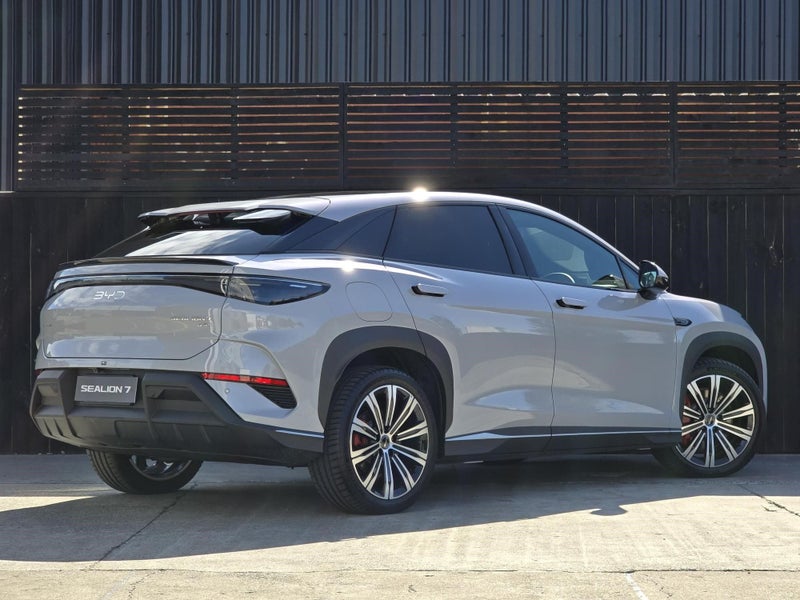 2025 BYD Sealion 7 Performance AWD image 3