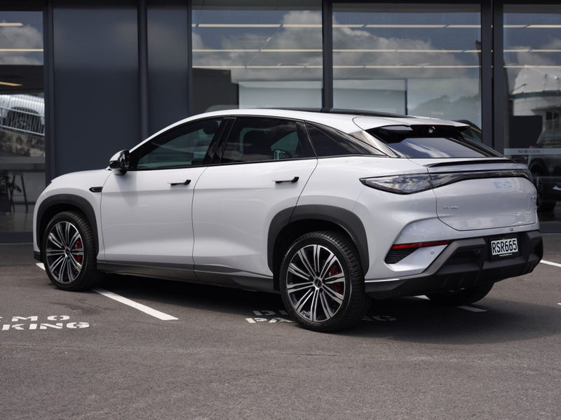 2025 BYD Sealion 7 Performance AWD EV 5Dr Wagon image 2