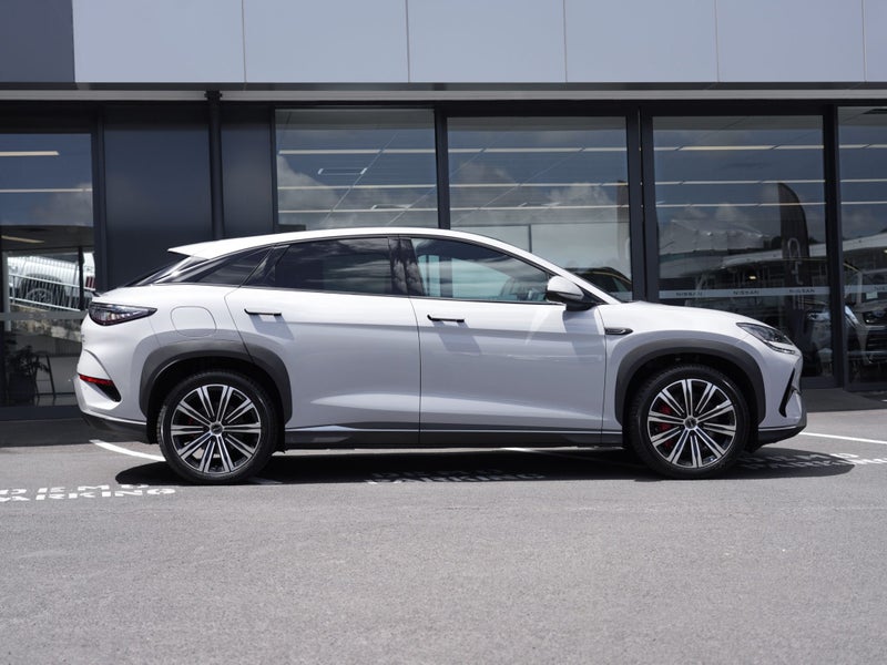 2025 BYD Sealion 7 Performance AWD EV 5Dr Wagon image 3