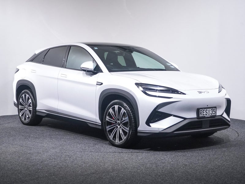 2025 BYD Sealion 7 Performance AWD EV image 1