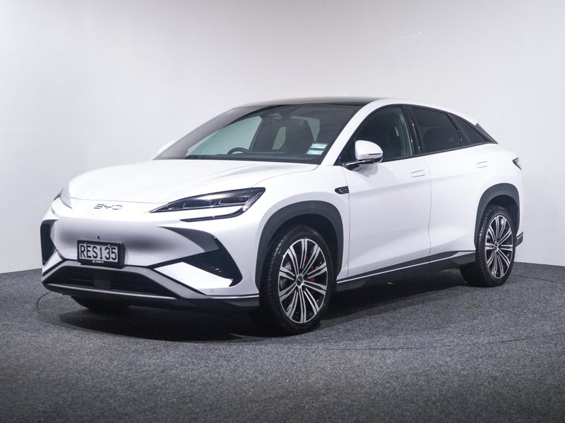 2025 BYD Sealion 7 Performance AWD EV image 3