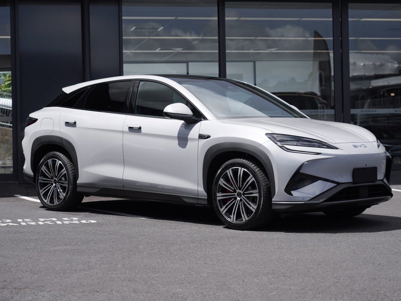 2025 BYD Sealion 7 Performance Awd Suv image 1