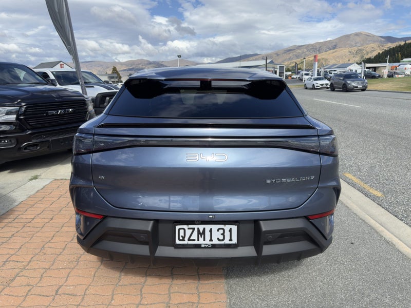 2025 BYD Sealion 7 Premium 2WD EV image 5