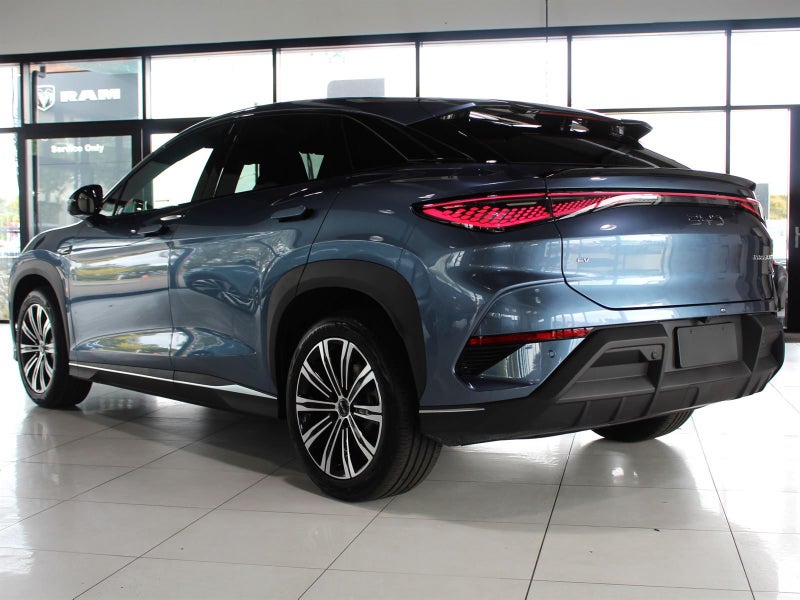 2025 BYD Sealion 7 Premium 2WD SUV image 3
