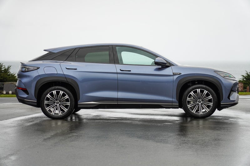 2025 BYD Sealion 7 Premium 2Wd Suv image 2