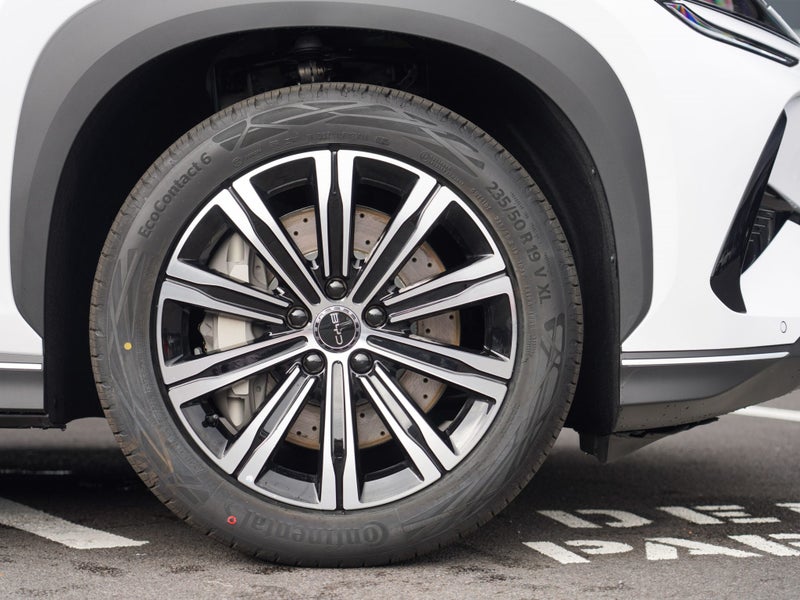 2025 BYD Sealion 7 Premium 2WD SUV image 5