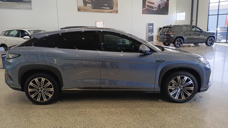 2025 BYD Sealion 7 Premium 2Wd Suv image 2