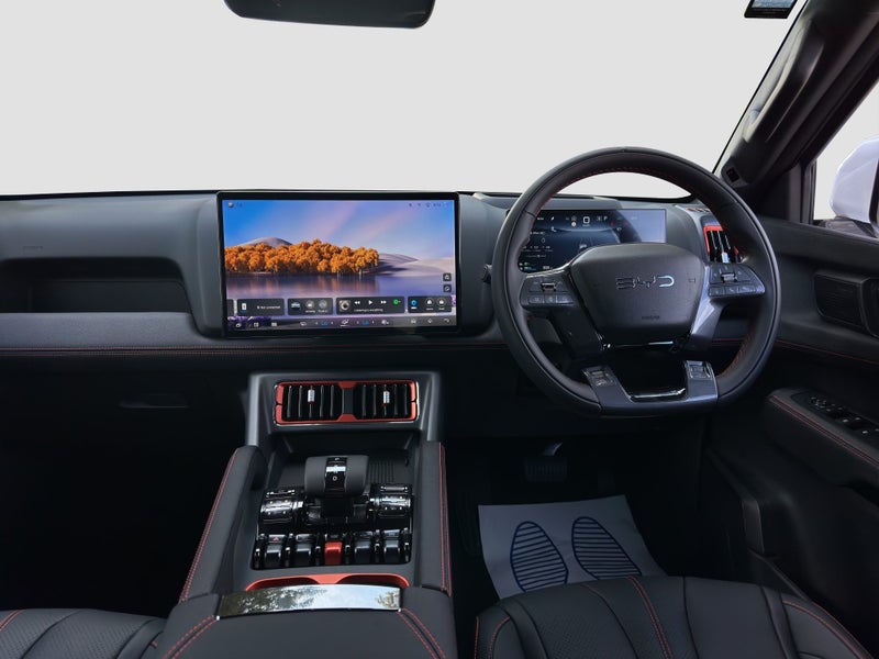 2025 BYD Shark 6 4WD PHEV UTE image 3