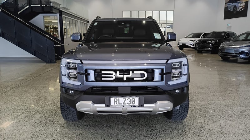 2025 BYD Shark 6 Premium 1.5T Phev Aw image 2