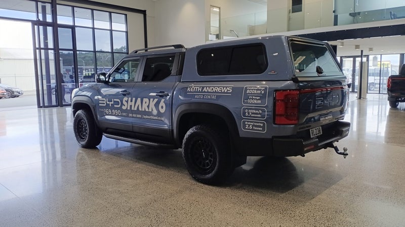 2025 BYD Shark 6 Premium 1.5T Phev Aw image 5