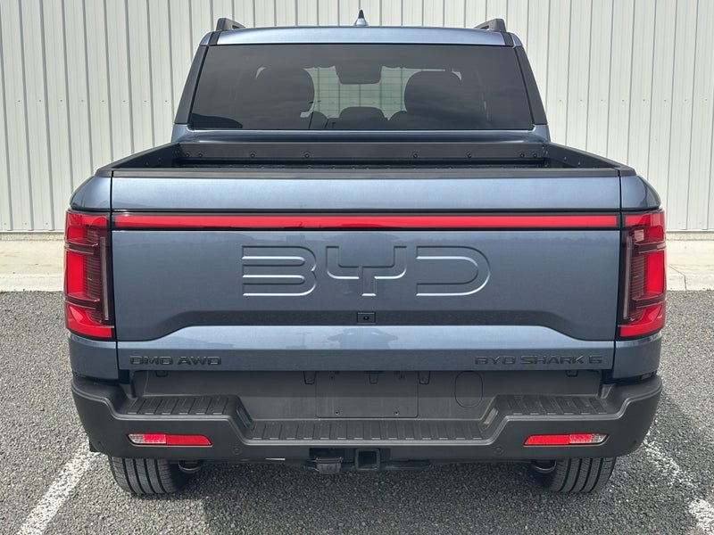 2025 BYD Shark 6 Premium PHEV image 5