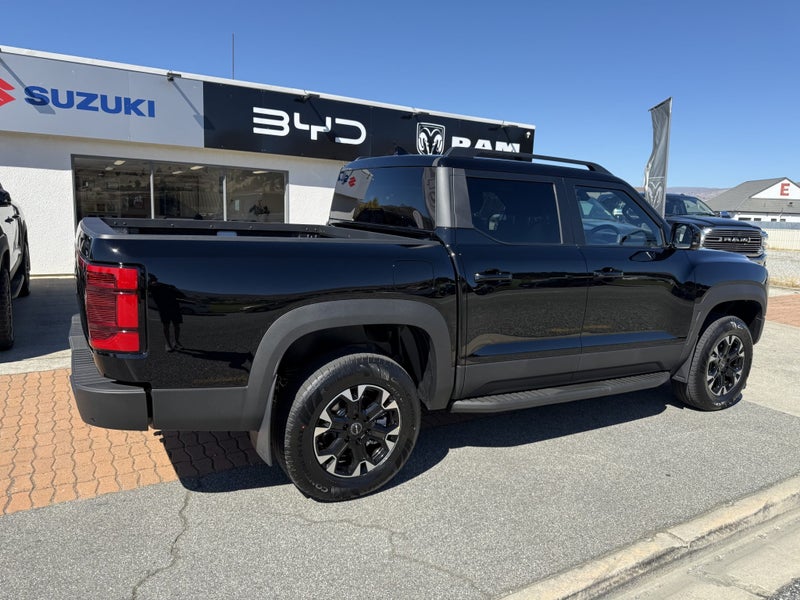 2025 BYD Shark 6 Premium PHEV AWD image 4