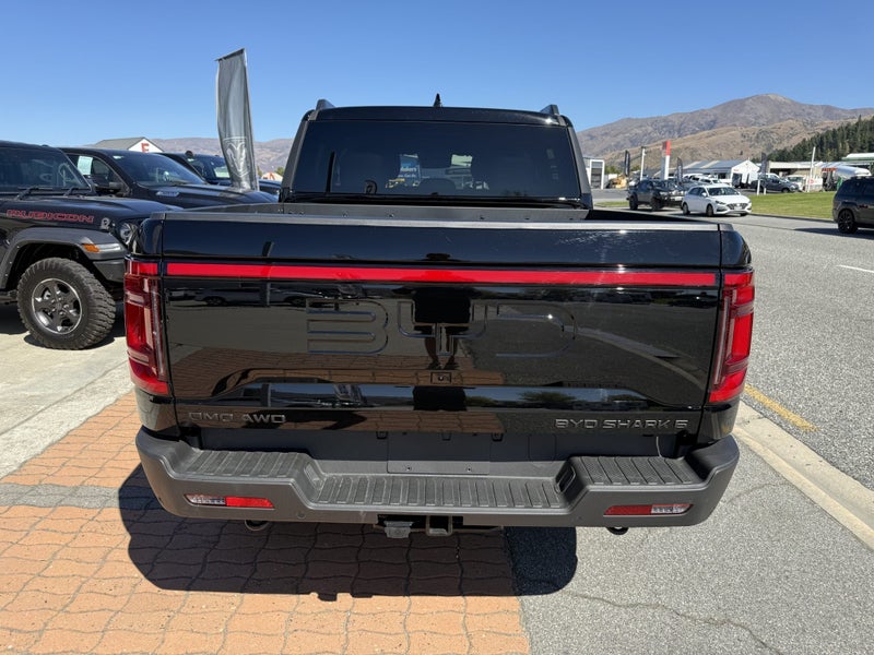 2025 BYD Shark 6 Premium PHEV AWD image 5