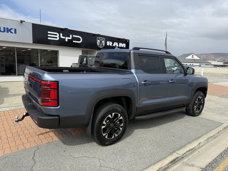 2025 BYD Shark 6 Premium PHEV AWD image 4