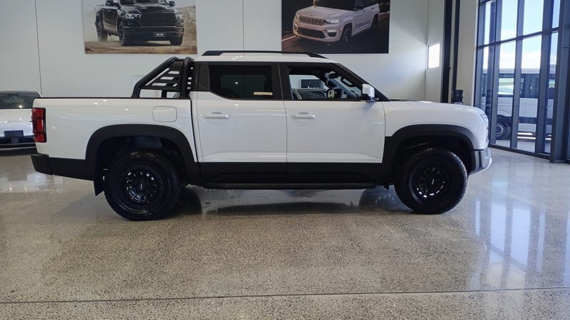 2025 BYD Shark 6 Premium Phev Awd Ute image 2