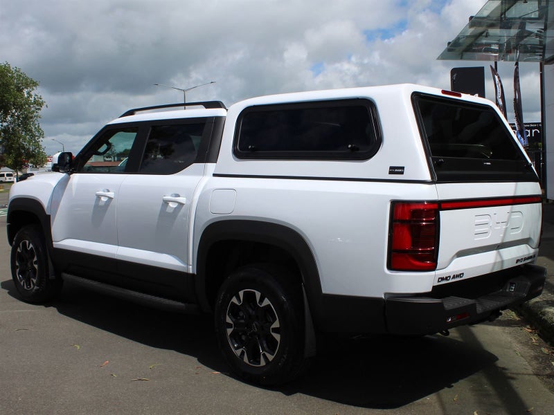 2025 BYD Shark 6 Premium PHEV AWD UTE image 4