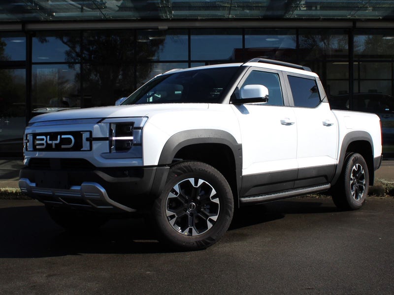 2025 BYD Shark 6 Premium PHEV AWD UTE image 3
