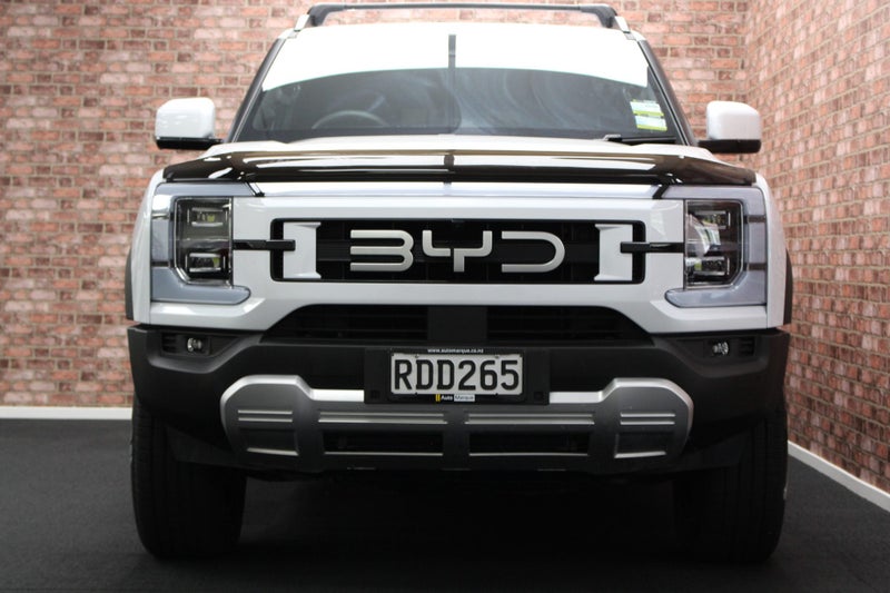 2025 BYD Shark 6 Premium Phev Awd Ute image 2