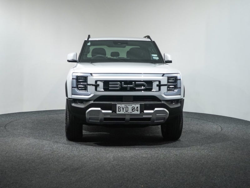 2025 BYD Shark 6 Premium PHEV UTE image 2