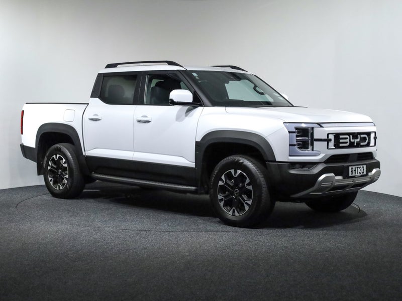 2025 BYD Shark 6 Premium PHEV UTE image 1