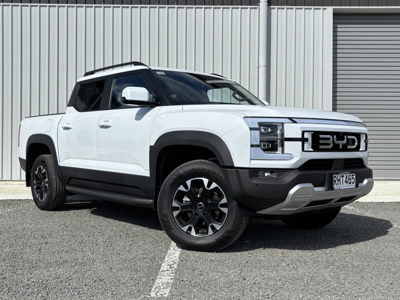 2025 BYD Shark 6 Premium PHEV Ute AWD image 1