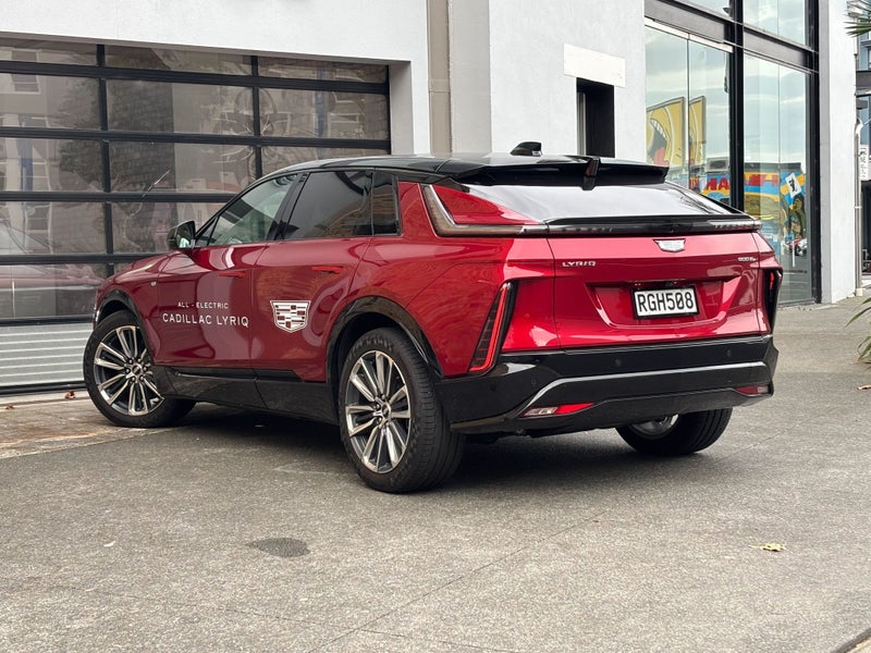 2025 Cadillac LYRIQ Sport image 5