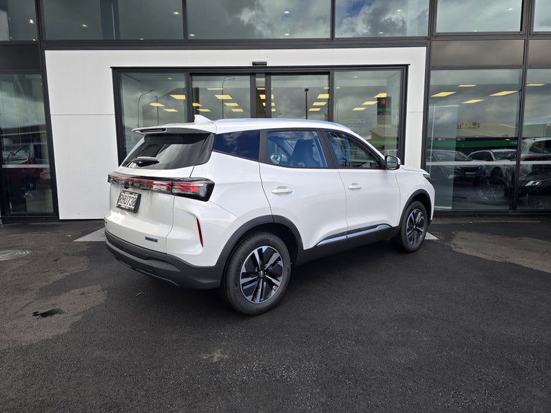 2025 Chery Tiggo 4 1.5PHT ULTIMATE image 3