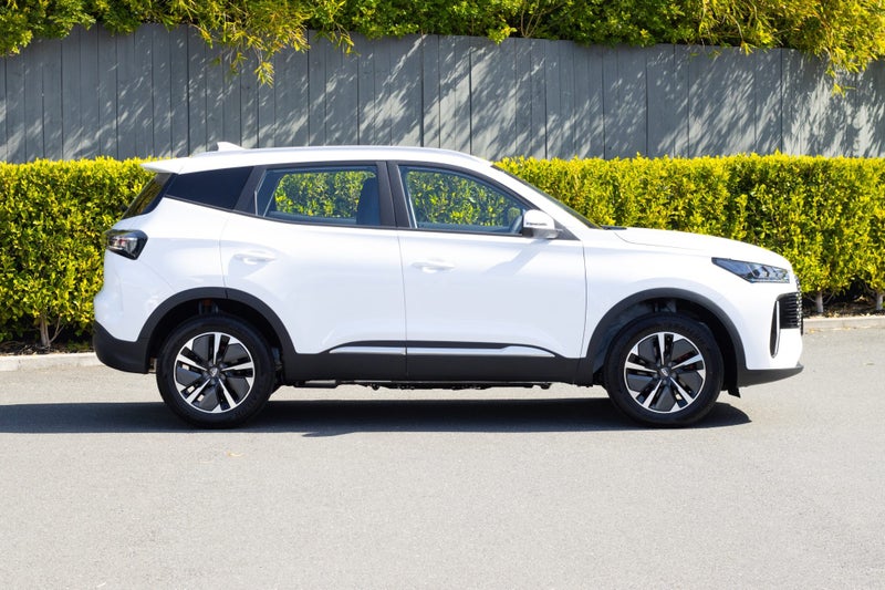 2025 Chery Tiggo 4 1.5T HEV ULTIMATE 2WD image 2