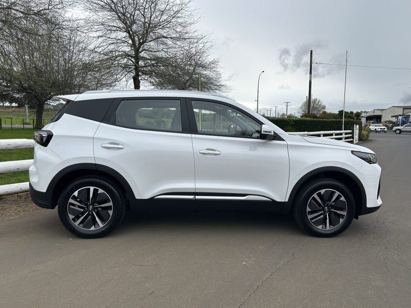 2025 Chery Tiggo 4 1.5T Ultimate Hybrid 2WD image 3