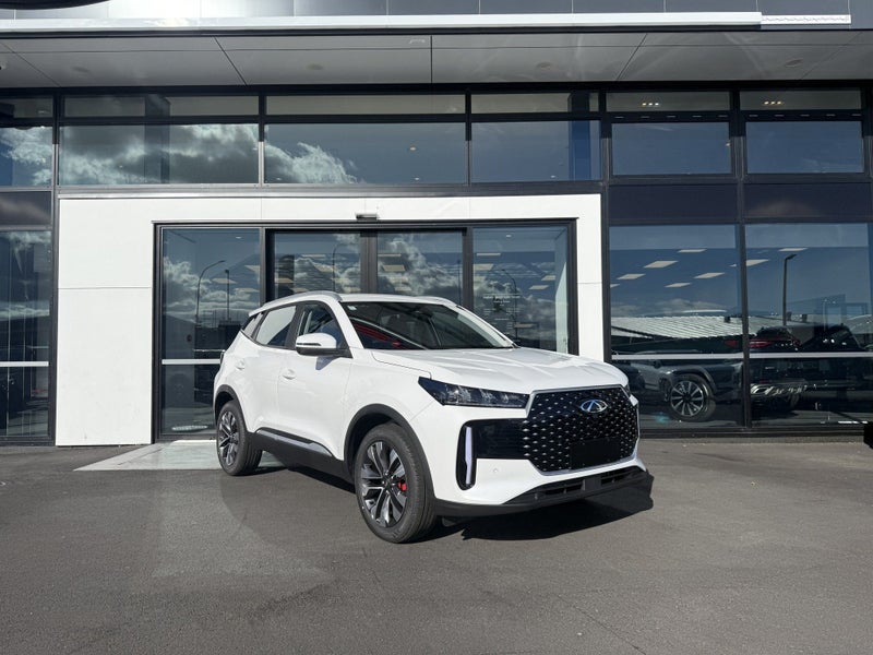 2025 Chery Tiggo 4 ULTIMATE 1.5PT/CVT image 1