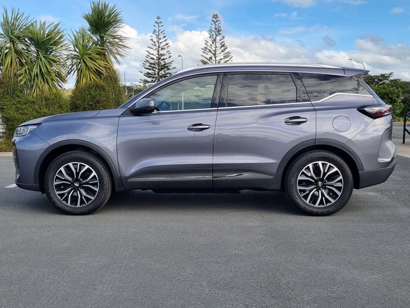 2025 Chery Tiggo 7 Ultimate PHEV/7At image 3