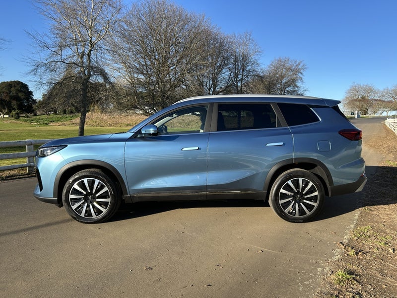 2025 Chery Tiggo 8 1.5T Ultimate Hyrbrid 2WD image 5