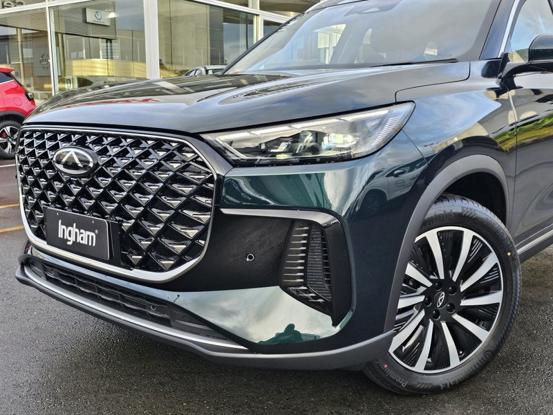 2025 Chery Tiggo 8 Ultimate 1.5T PHEV image 3
