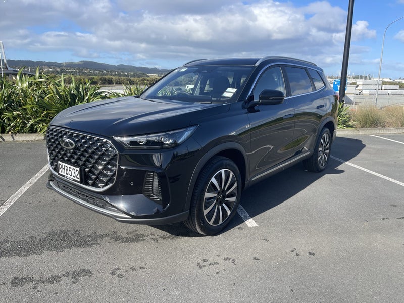 2025 Chery Tiggo 8 ULTIMATE PHEV image 3