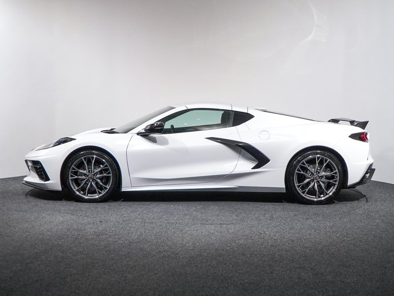 2025 Chevrolet Corvette Stingray 2LT Coupe 6.2L V8 image 4