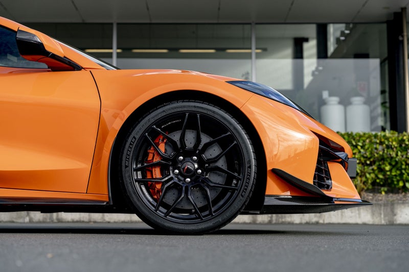 2025 Chevrolet Corvette Z06 Stingray Coupe 5.5L V8 image 3