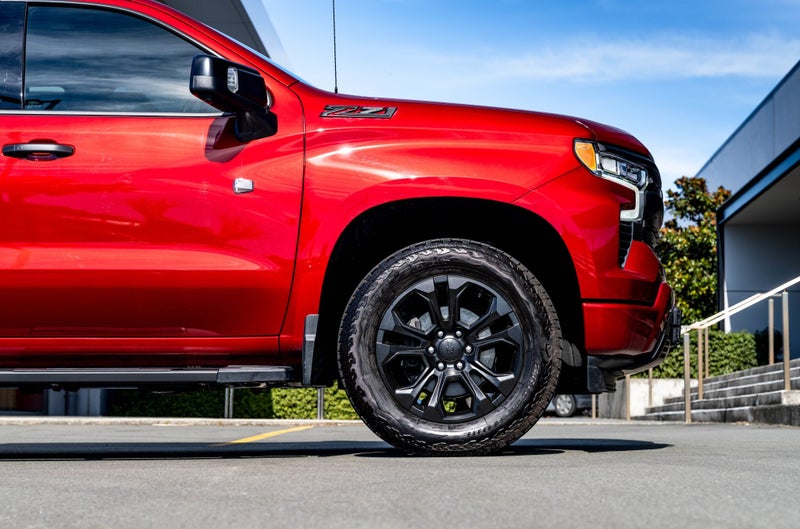 2025 Chevrolet Silverado 1500 LTZ Prem Tech Pack image 2