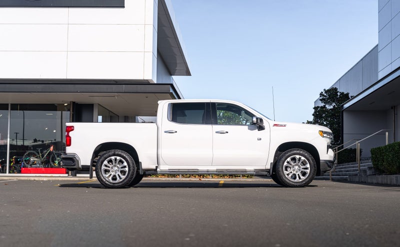 2025 Chevrolet Silverado 1500 Ltz Prem Tech Pack image 2