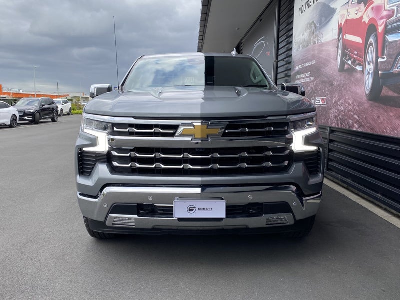 2025 Chevrolet Silverado 1500 LTZ Premium image 2