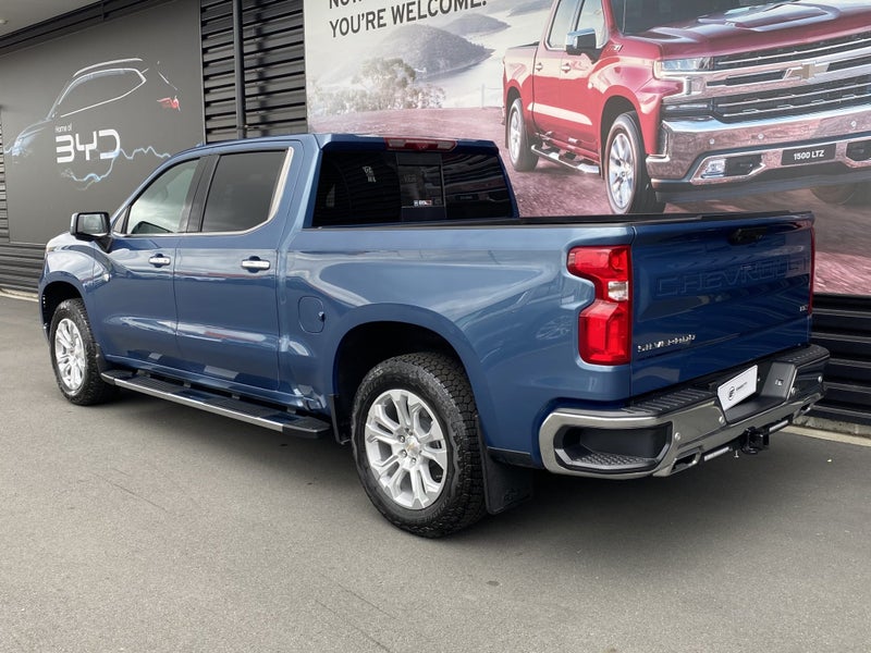 2025 Chevrolet Silverado 1500 - LTZ Premium Tech image 5