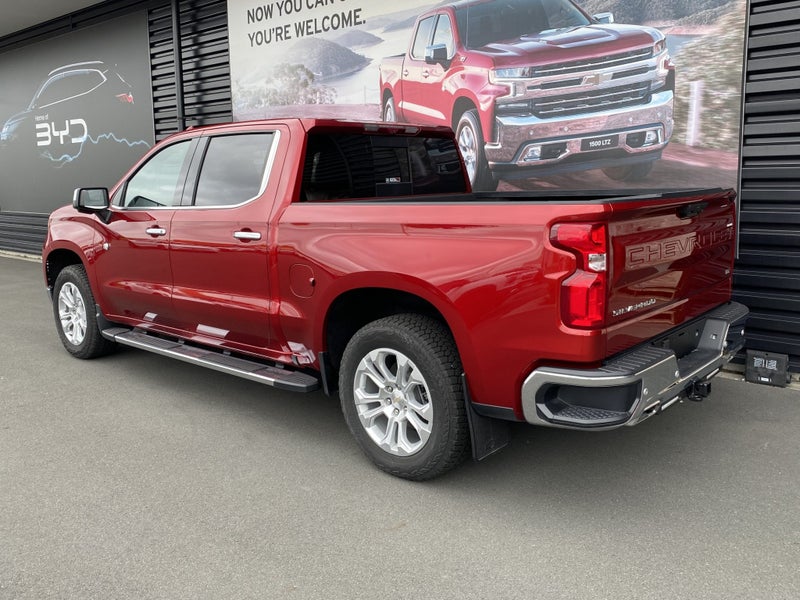 2025 Chevrolet Silverado 1500 LTZ Premium Tech... image 2