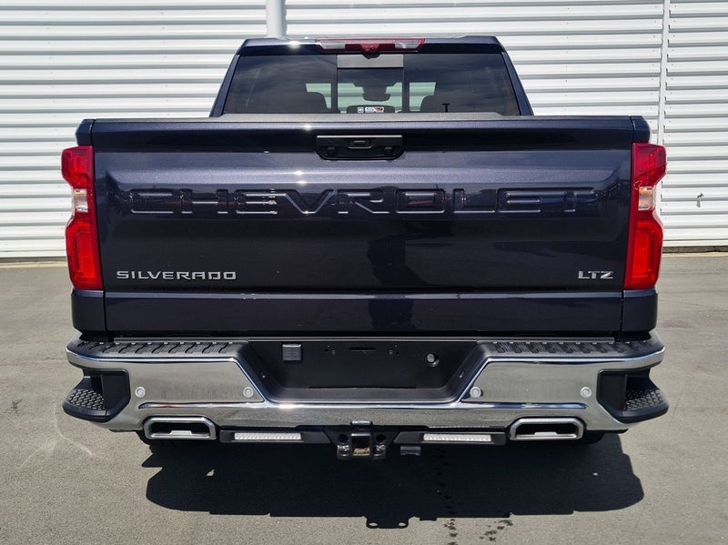 2025 Chevrolet Silverado 1500 LTZ Premium Tech... image 4
