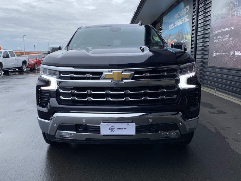2025 Chevrolet Silverado 1500 LTZ Premium Tech... image 2