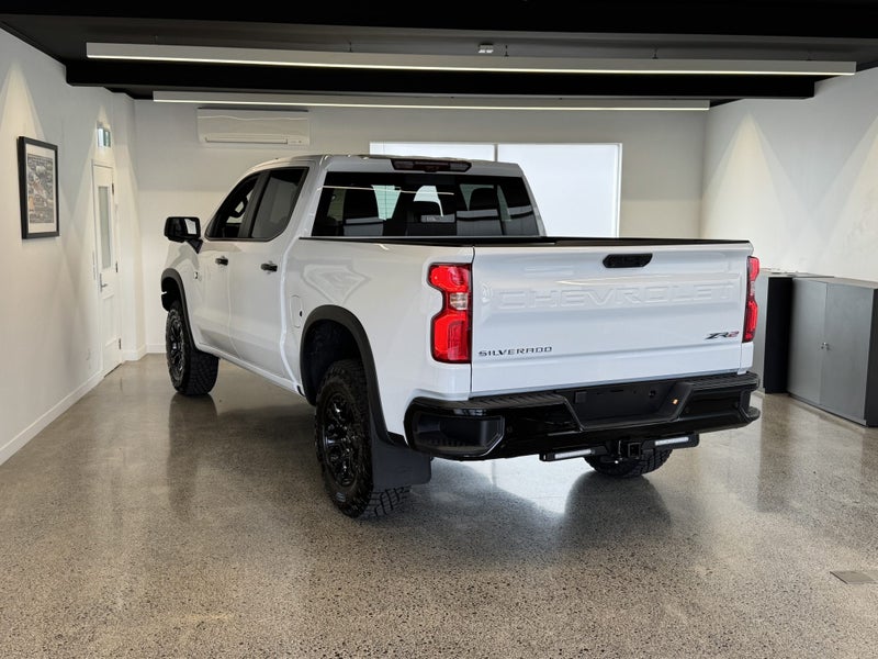 2025 Chevrolet Silverado 1500 ZR2 image 4