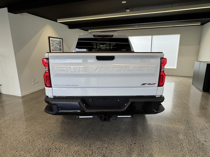 2025 Chevrolet Silverado 1500 ZR2 image 5