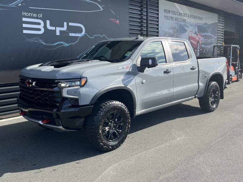 2025 Chevrolet Silverado 1500 - ZR2 image 3